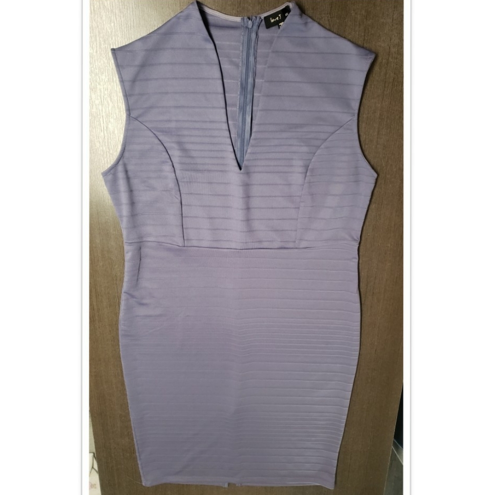 Plus Size Style Dress - Picture 2 of 8